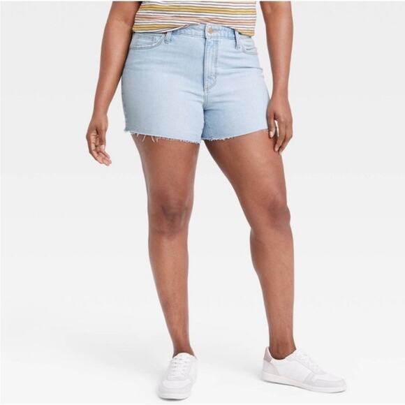 Universal Thread Vintage Midi Shorts Light Blue Cut Off Denim NWT 14 - Picture 3 of 11